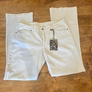 NWT Pure Color Cosmo Flare leg flap pocket luxury white denim, size 31